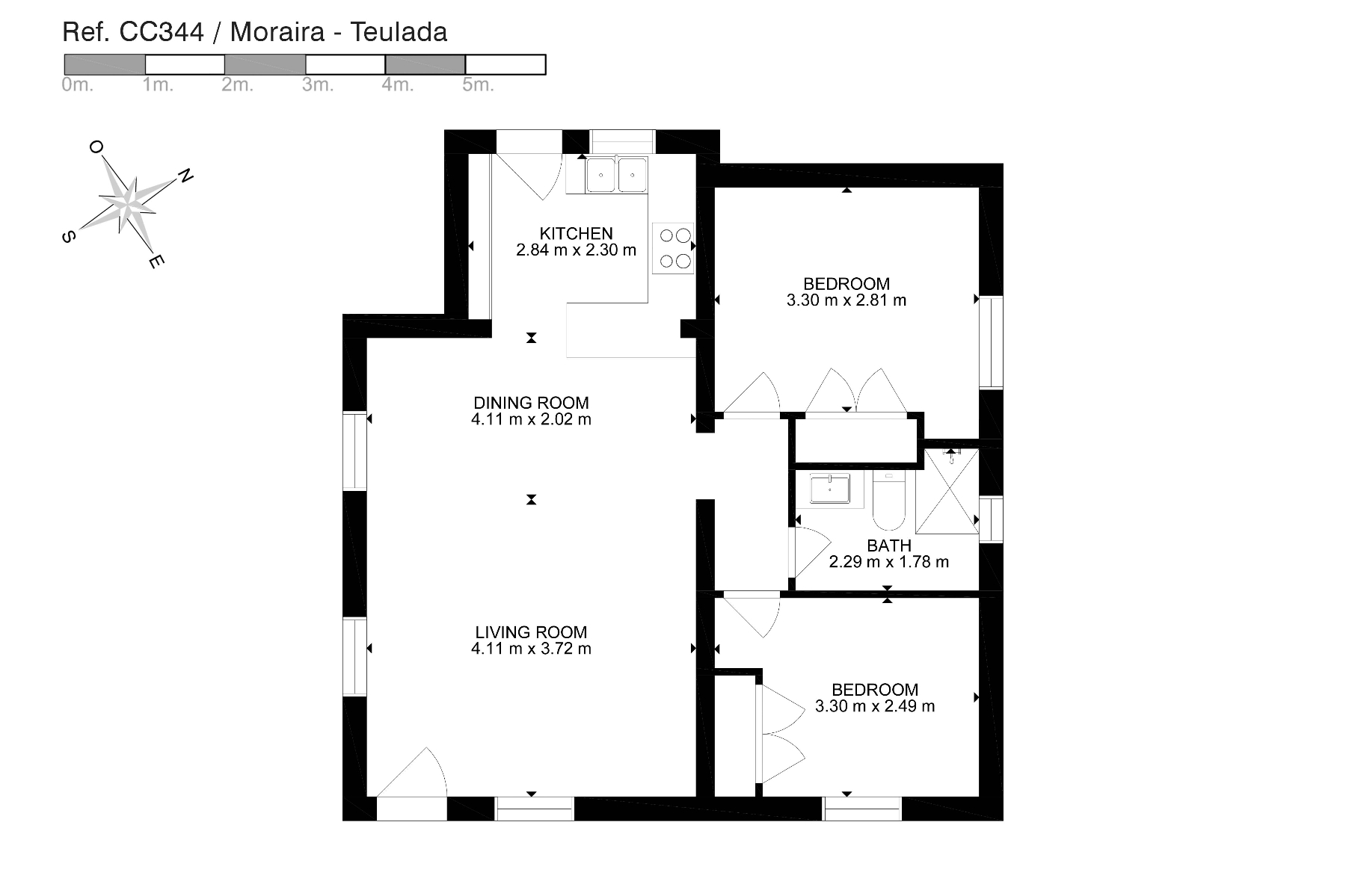 Villa en venta en La Cometa, Moraira con jacuzzi privado, piscina comunitaria y pista de tenis
