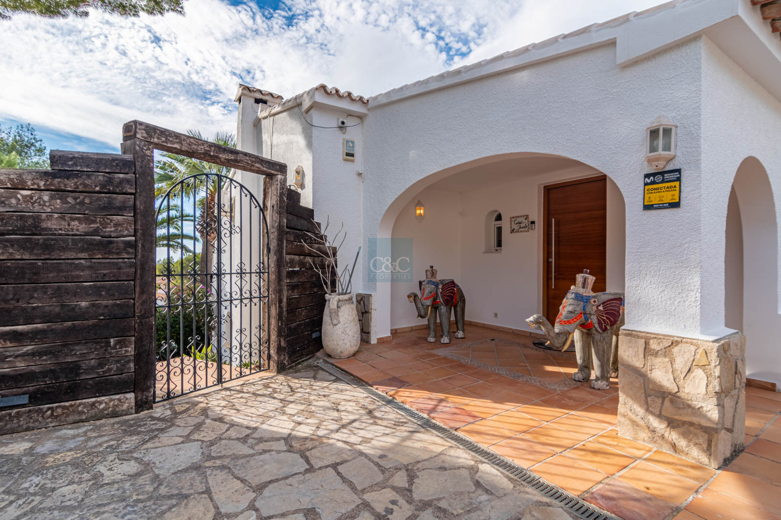 Luxe villa te koop in San Jaime