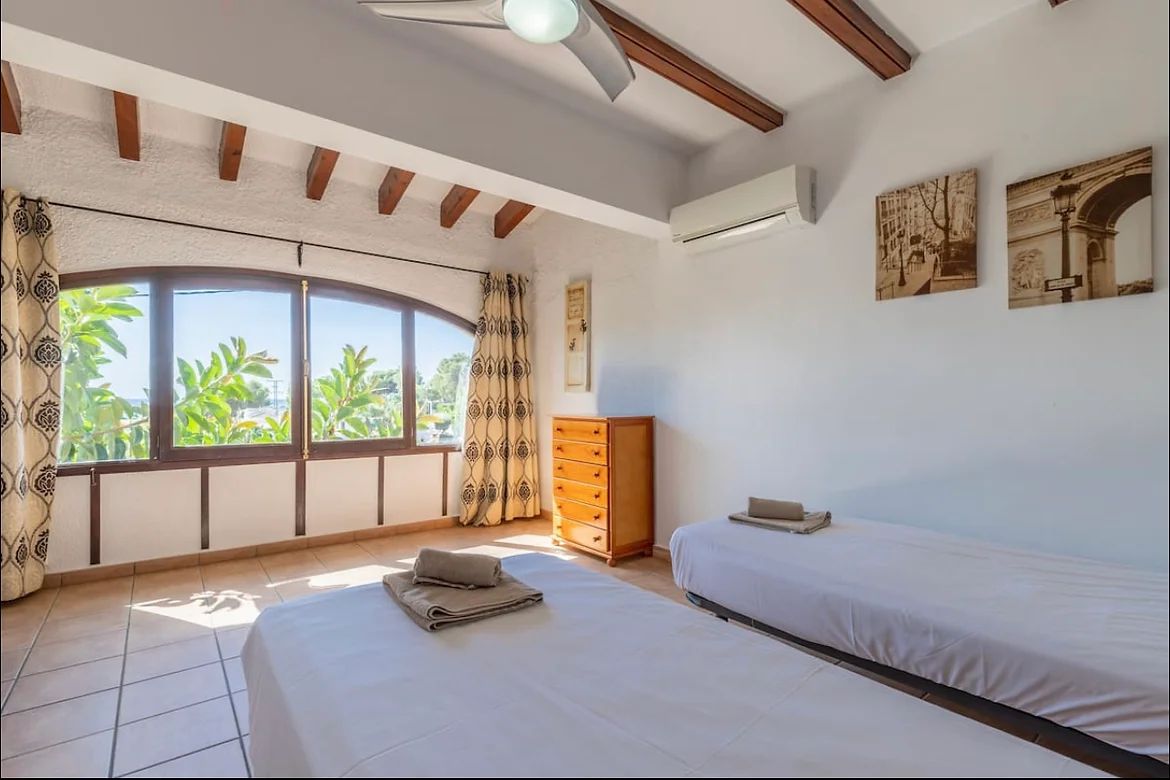 Villa mit 9 Schlafzimmern zum Verkauf in Moraira