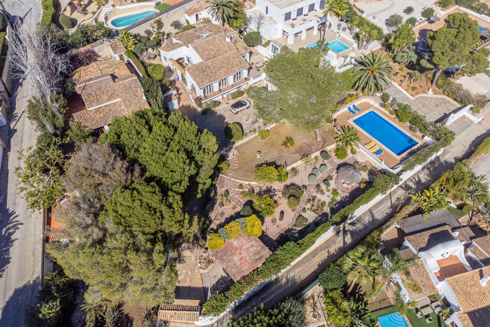 Unieke kans! Villa te koop in El Portet op een dubbel perceel