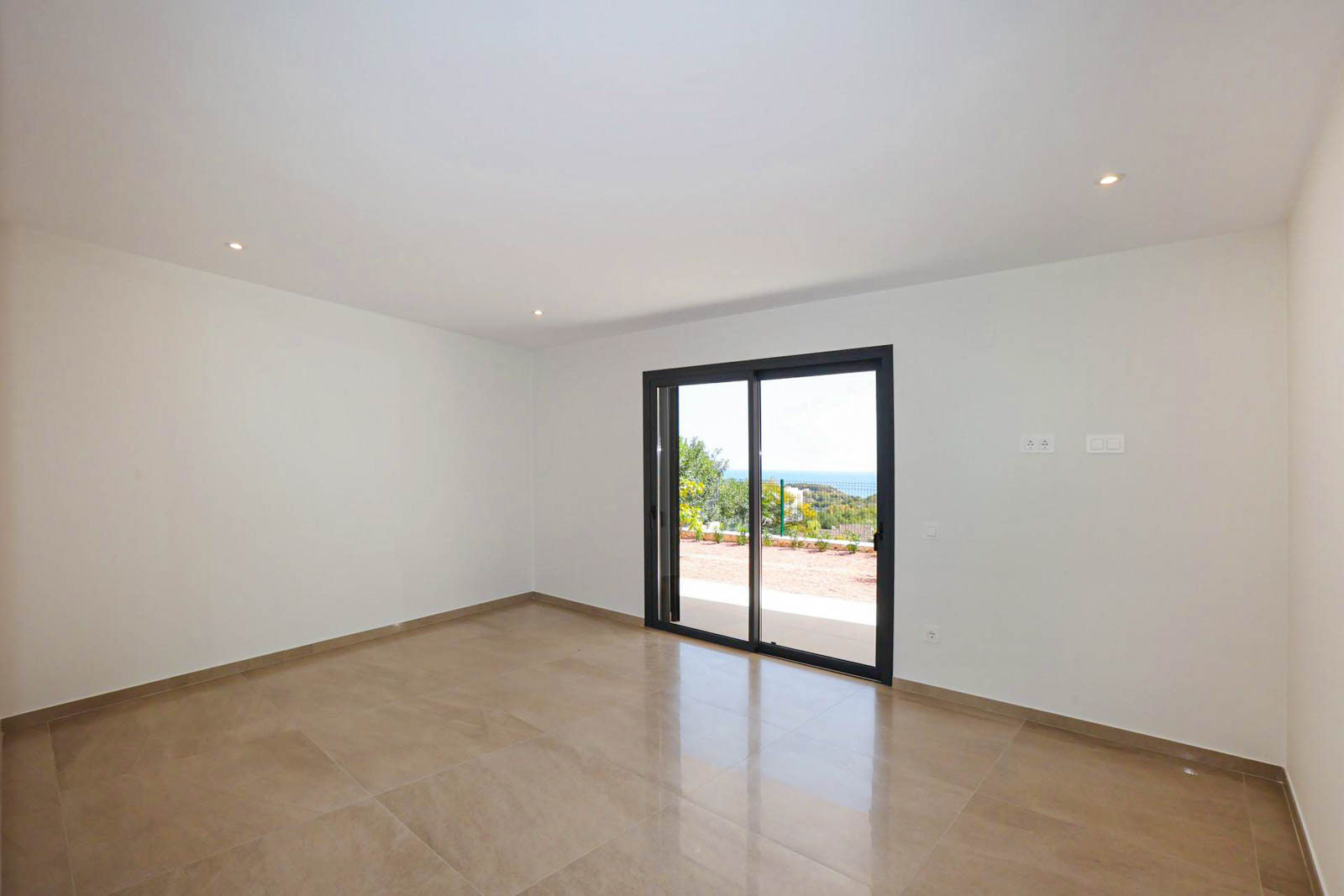 Chalet de obra nueva a la venta en La Fustera