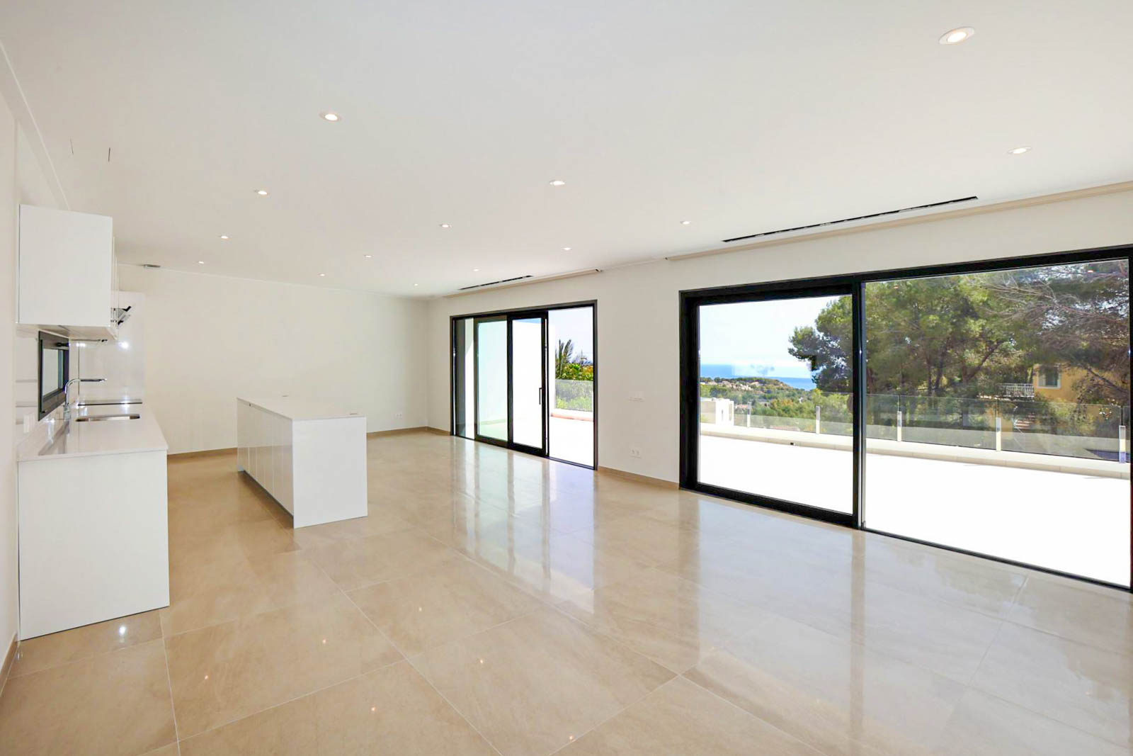 Chalet de obra nueva a la venta en La Fustera