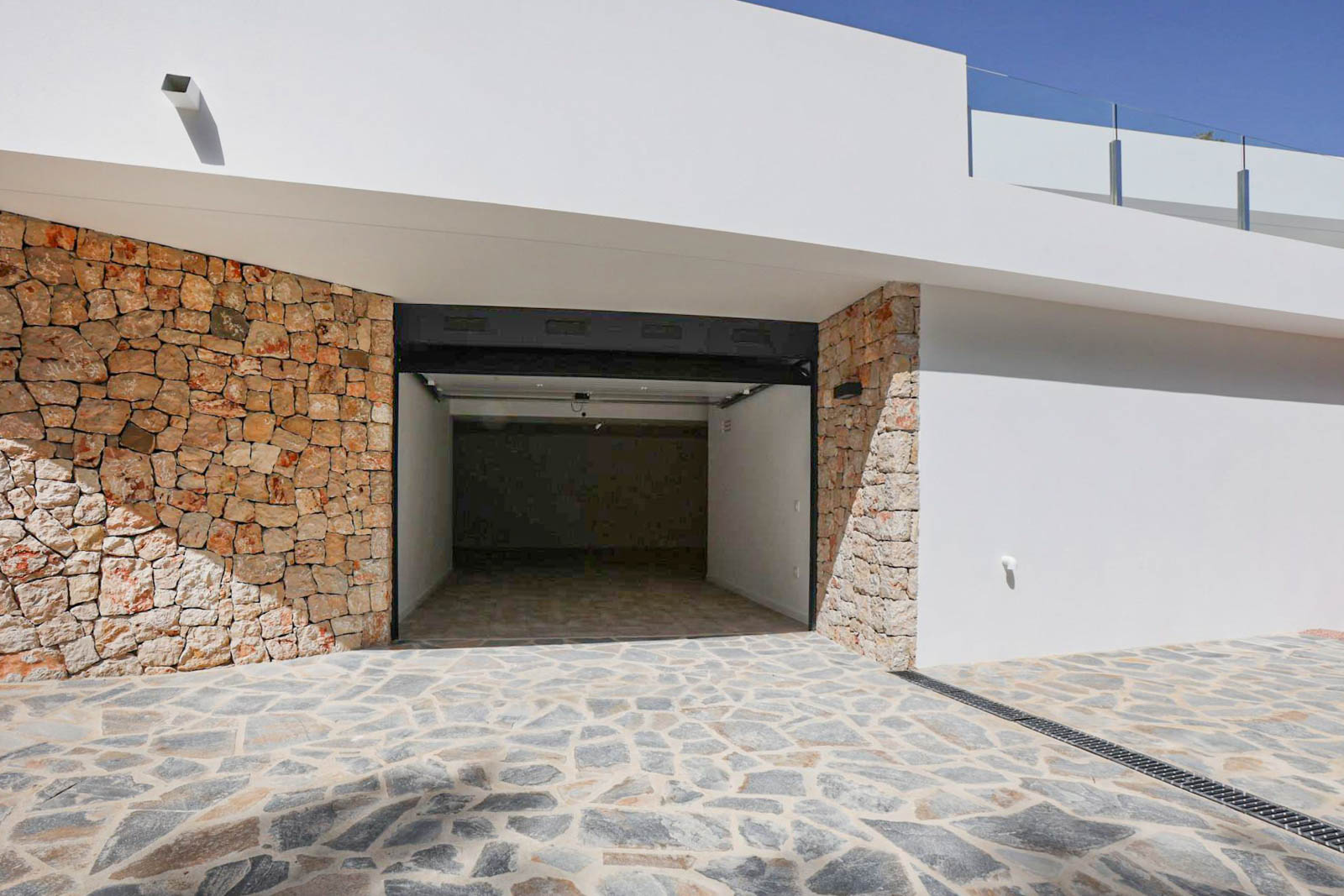 Chalet de obra nueva a la venta en La Fustera