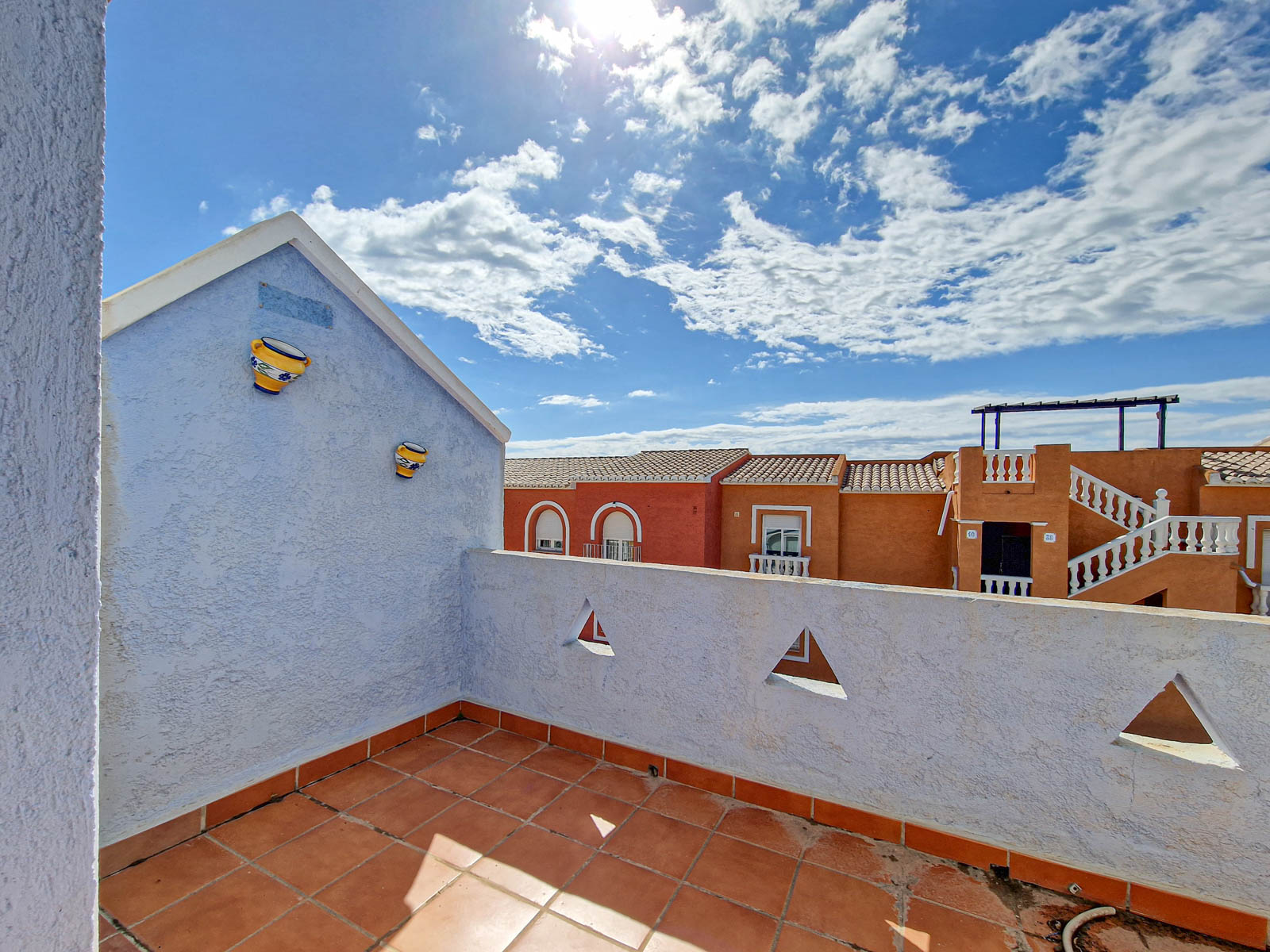 Rijtjeshuis te koop in Cumbre del Sol