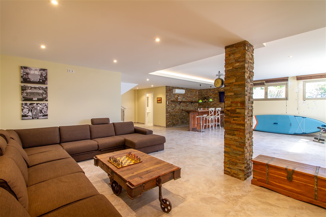 Chalet de lujo a pocos metros del mar