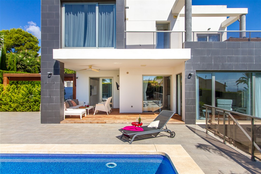 Chalet de lujo a pocos metros del mar