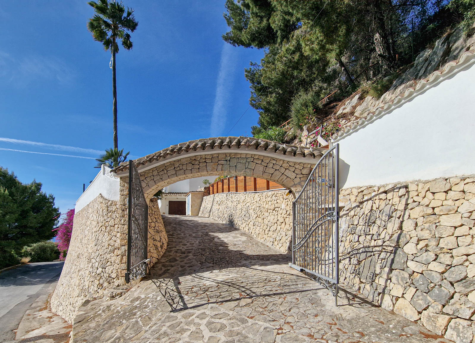 Villa de style méditerranéen avec vue sur la mer à Moraira