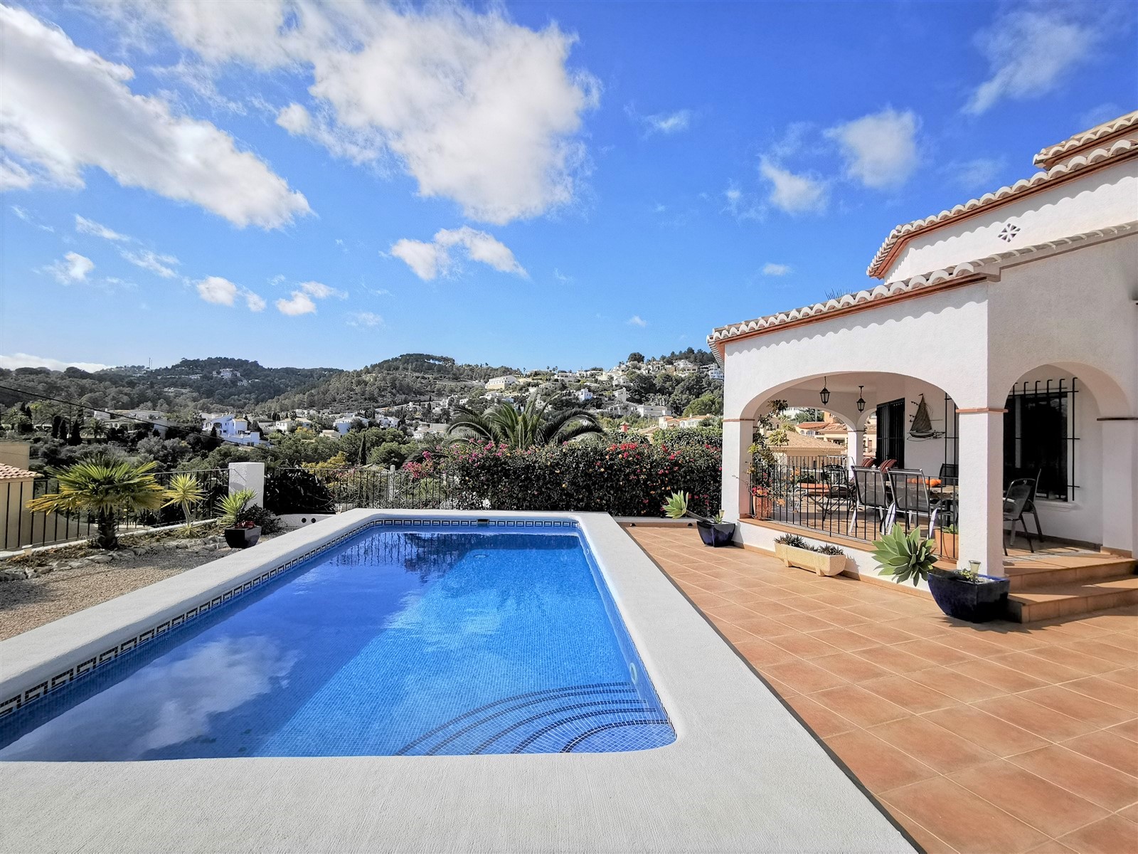 Villa zu verkaufen in Montemar