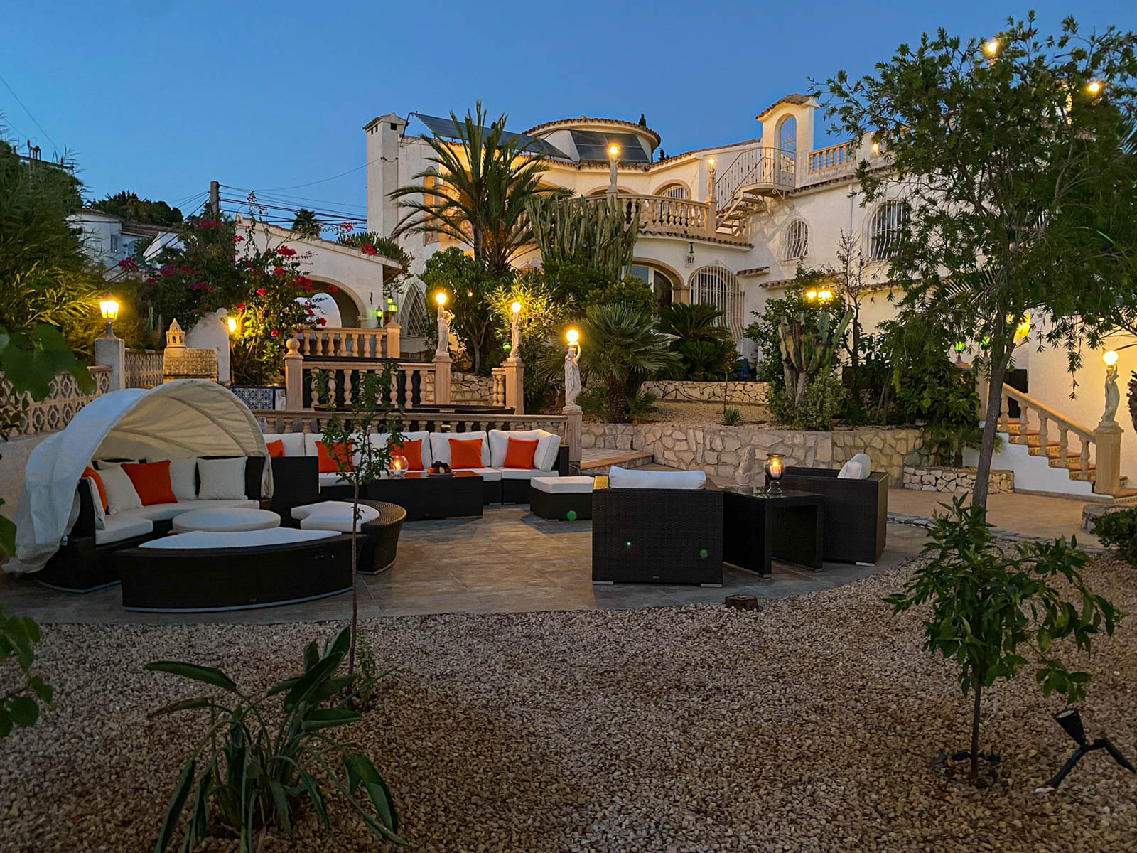 Large villa for sale in San Jaime