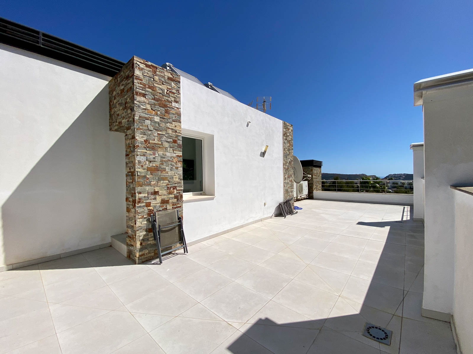 Modern villa for sale in Moraira